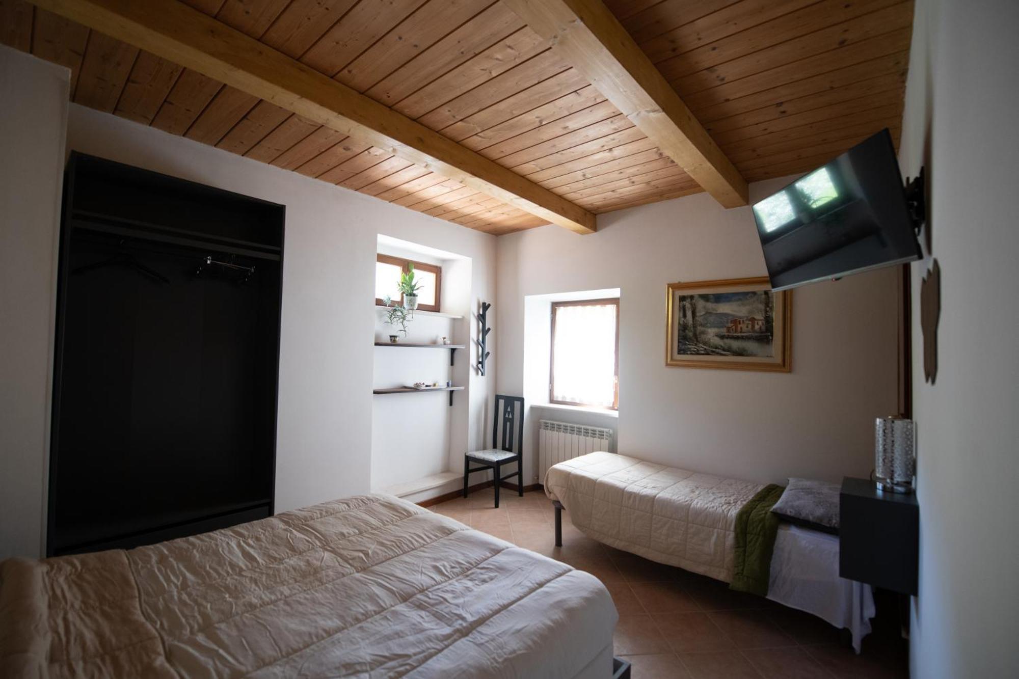 Affittacamere Casa Galie Comunanza Exterior foto